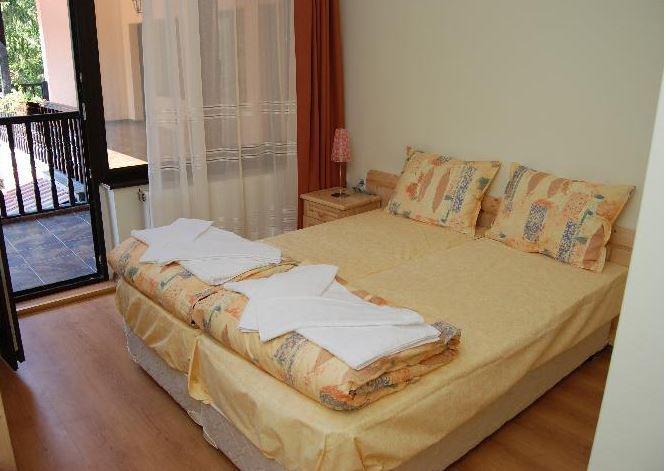 Family Hotel Ilinden Šipkovo Pokoj fotografie