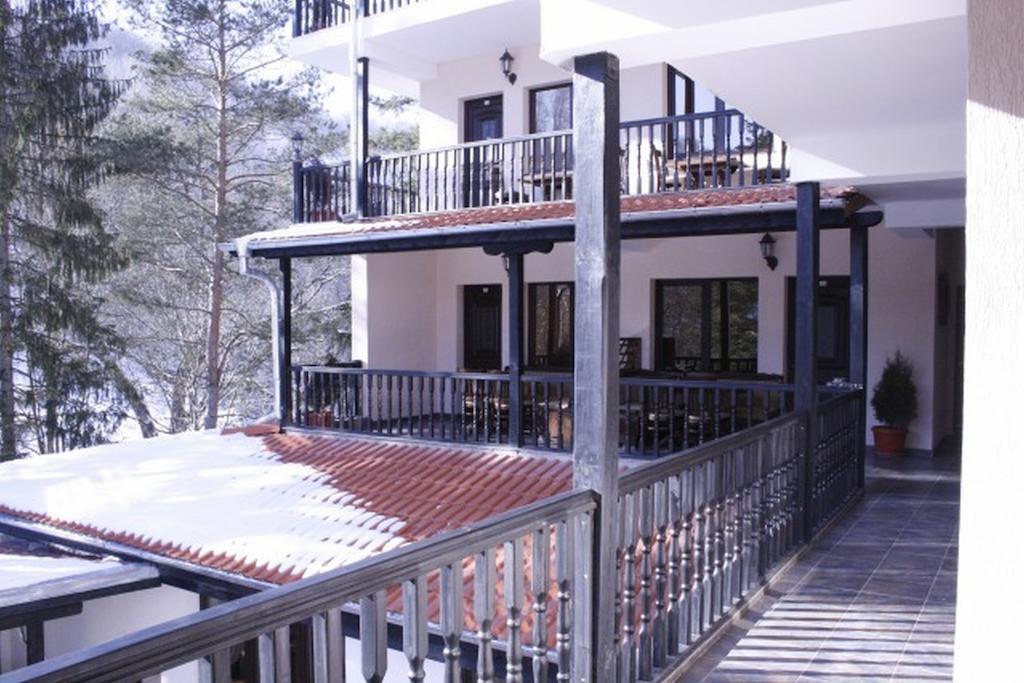 Family Hotel Ilinden Šipkovo Pokoj fotografie