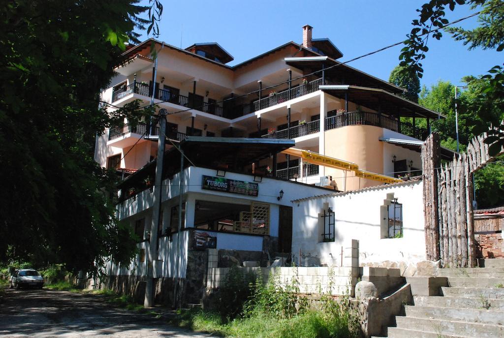 Family Hotel Ilinden Šipkovo Exteriér fotografie